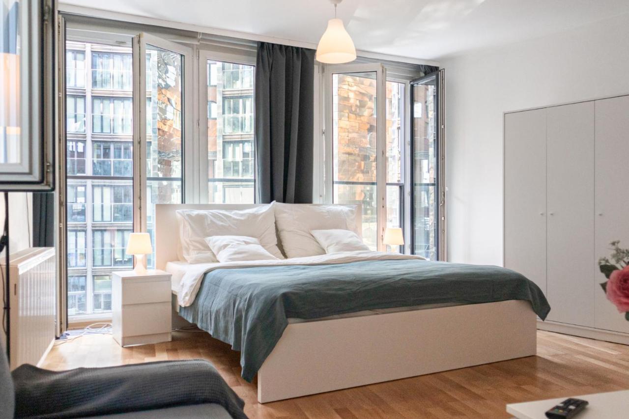 וינה Gasometer Apartment - Designer Building With Amazing View מראה חיצוני תמונה